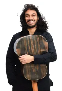 SAMRAT MAJUMDER, GUITAR