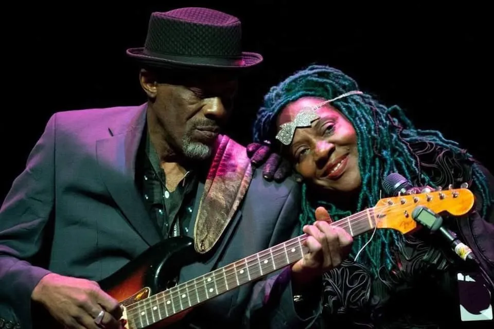 DOTTIE KELLY & The ROCK THE HOUSE BAND Live at the Village Music Café 🎸🎤.