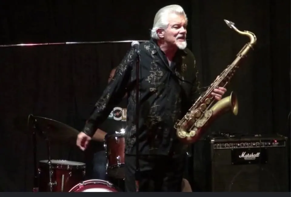 The TERRY HANCK BAND Live at the Village Music Café 🎷🎸🎤 !