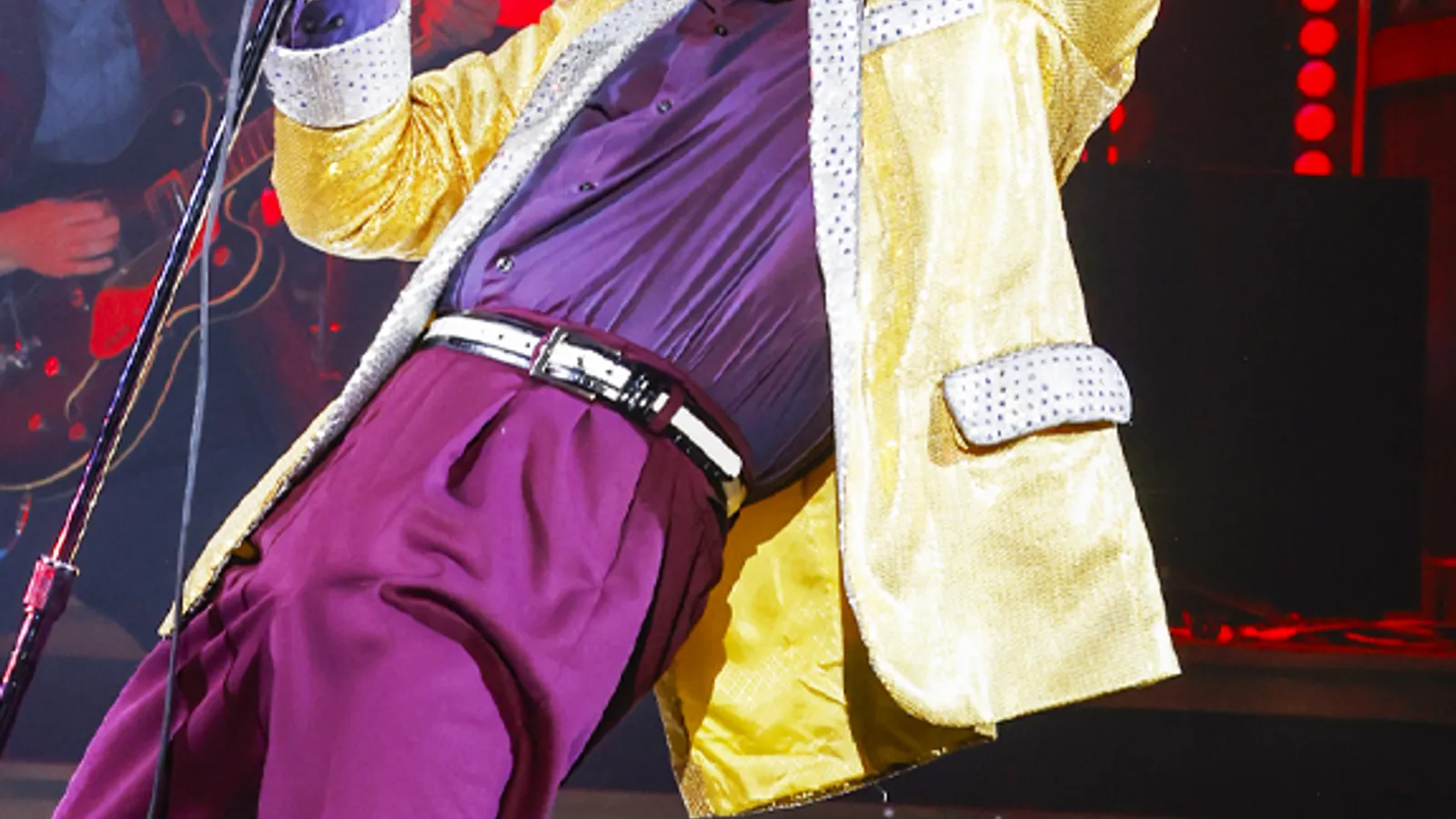 Evolution of Elvis: starring Daniel Durston – A Tribute to Elvis Presley