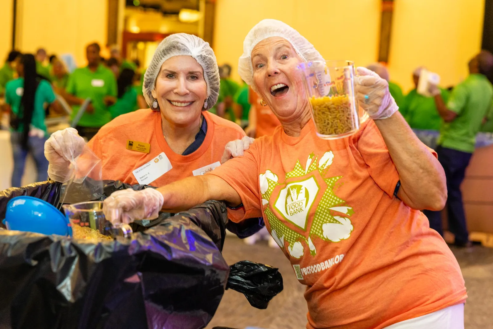 Kravis Center's Pack to Give Back on Hunger Action Day