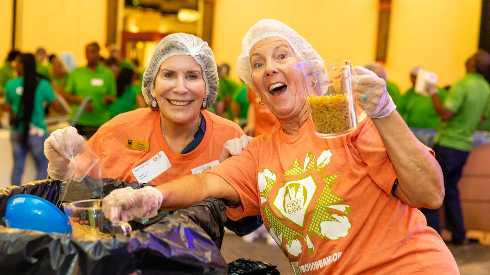 Kravis Center's Pack to Give Back on Hunger Action Day