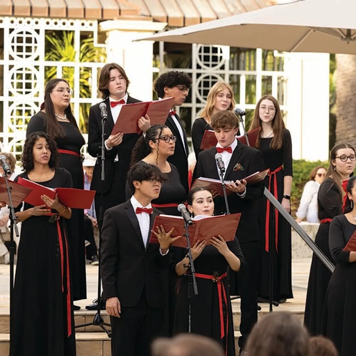 Outdoor Special Presentation: Carols on the Lawn with the Palm Beach Atlantic University Concert Choir