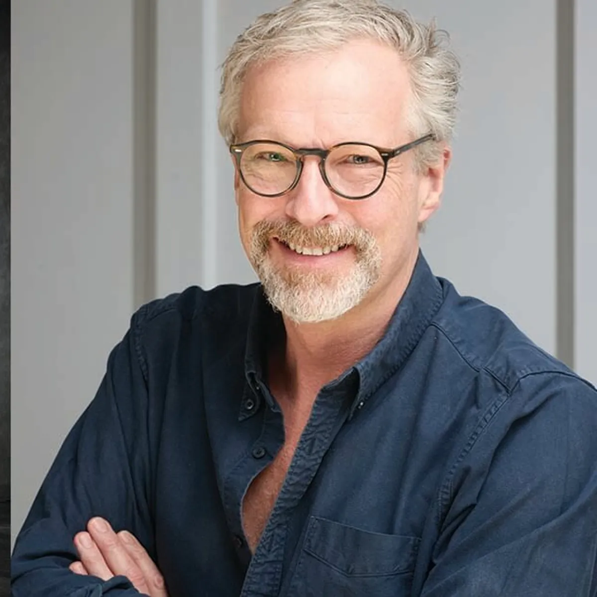From English Palaces to Panama’s Rainforests with Hugo Burnand and Dr. Luis Ureña