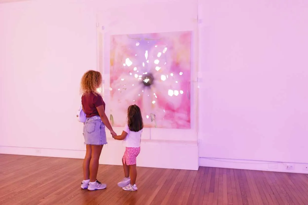 Art Explorers: Learning to Look
